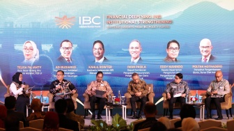Warga RI Diminta Tingkatkan Tabungan Wajib di Bank Demi Cita-cita Prabowo Subianto