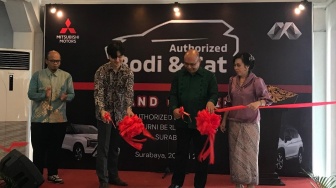 Fasilitas Mitsubishi Bodi & Cat Pertama di Kota Surabaya Resmi Beroperasi
