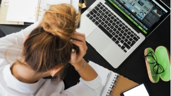 Popcorn Brain: Ketika Otak Sulit Fokus Akibat Sering Terpapar Gadget