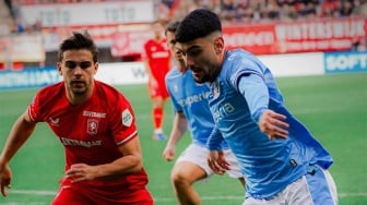 Kiper Ditangkap Polisi, FC Twente Gagal Juara UEFA Cup