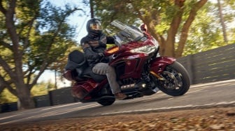 Airbag di Motor Touring? Honda Gold Wing Buktikan Bisa
