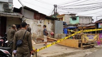 17 Bangunan Liar di Cibinong Raya Ditertibkan, PKL Digeser ke Lokasi Baru