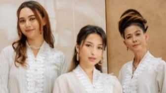 Benarkan Jennifer Coppen dan Zoe Wassink Ribut, Ibu Dali Wassink: Itu Hal yang Wajar!