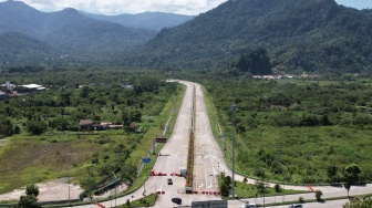 88 Ribu Ton Semen Sudah Digunakan Untuk Proyek Jalan Tol Padang-Sicincin