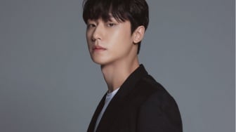 Lee Do Hyun Menang Aktor Baru Terbaik Usai Wamil di Directors Cut 2025