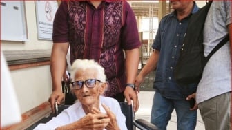 Antara Senyum dan Dakwaan: Kisah Nenek 92 Tahun dalam Pusaran Kasus Silsilah Keluarga