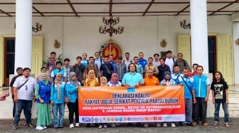Kebakaran Pabrik Garmen di Sleman: Buruh Terancam PHK, Koalisi Rakyat Jogja Geruduk DPRD DIY