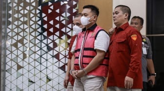 Kejagung Jerat 3 Tersangka Dugaan Tindak Pidana Korupsi Pemberian Fasilitas Kredit PT Sritex
