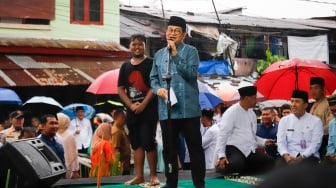 Pramono Anung di Manggarai Bershalawat: Warga Tagih Bangun Lapangan Futsal