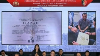 Terungkap! Ternyata Ini Judul Skripsi Jokowi yang Sempat Diragukan Keasliannya
