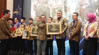 Pemkab Bogor Juara 1 SPM Nasional, Rudy Susmanto Tegaskan Komitmen Pelayanan Publik Yang Utama