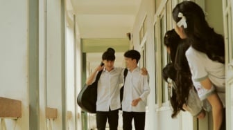 Seragam vs Streetwear! Pencarian Diri di Antara Aturan dan Kebebasan