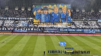 Ketangguhan Persib Bandung, Bawa Kemenangan Dramatis di Laga Penutup Musim