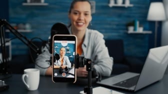 Dosen di Era Digital: Antara Pendidik dan Influencer