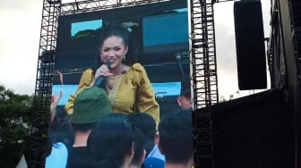 Aksi Spesial Kris Dayanti di Soundfest 2025, Lagu Mencintaimu Versi Koplo Goyang Penonton