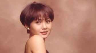 Yuni Shara Pamer Foto Jadul, Model Rambutnya yang Populer di Era 90-an Jadi Sorotan