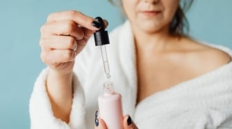 Rangkaian Skincare Lansia yang Efektif menurut Dokter: Keriput Auto Hilang