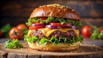 Anak SMP Usul Burger Jadi Menu MBG, Anggota DPR Soroti soal Pemahaman Gizi: Jangan Dianggap Lucu