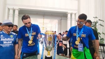 Breakingnews! KDM Kasih Bonus Rp 1 Miliar ke Pemain Persib Bandung Pakai Uang Pribadi