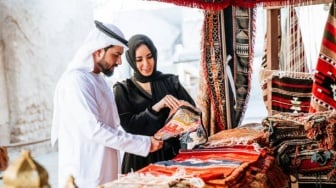 15 Daftar Oleh-oleh Haji Khas Mekkah dan Madinah yang Bernilai Religi