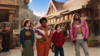 Review Film A Minecraft Movie: Saat Realita dan Dunia Minecraft Bertabrakan