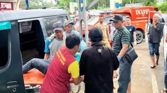 Warga Serang Ditemukan Tewas di Dalam Angkot yang Terparkir di SPBU Kadupereng
