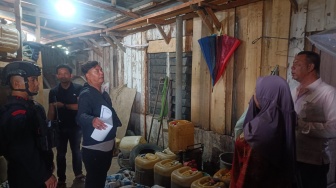 Polisi Bongkar Penimbunan 1,8 Ton BBM Subsidi di Deli Serdang, Dua Pelaku Ditangkap