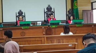 Kasus Arisan Fiktif dan Investasi Bodong, Putri Aquenna Divonis 2 Tahun Penjara