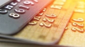 10 Kartu Kredit Terbaik untuk Cashback dan Travel 2025