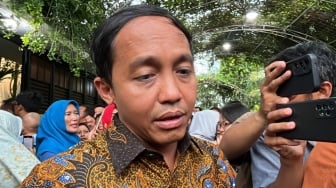 Raja Juli Antoni Mendadak Temui Jokowi di Solo, Bahas Calon Ketua Umum PSI?