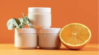 7 Rekomendasi Moisturizer Mengandung Vitamin C, Wajah Sehat dan Cerah