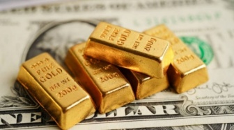 Crypto vs Emas, Mana Investasi Terbaik di Tengah Ketidakpastian Ekonomi?