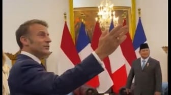 Lukisan Soekarno di Istana Bikin Salfok! Presiden Macron ke Prabowo: This Is Your?