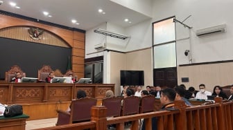 Eks Ditjen Kominfo Beberkan Pertemuan Awal dengan Terdakwa Zulkarnaen Berlangsung di Rumah Budi Arie