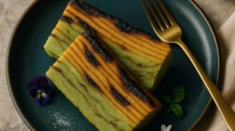 Rahasia Manis Kue Maksuba & Lapis Kojo: Oleh-Oleh Khas Palembang yang Bikin Nagih