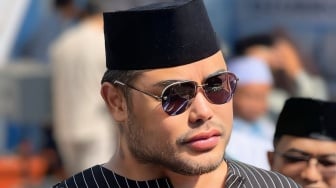 Ivan Gunawan Ingin Dipanggil Haji Igun, Kini di Madinah Meski Ramai Berita Visa Furoda Tak Terbit