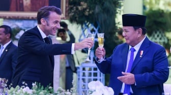 Detik-Detik Prabowo Jamu Macron di Istana Negara: Intip Suasana Gala Dinnernya!