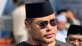 Bekal Spesial yang Dibawa Ivan Gunawan Saat Haji, Sampai Dapat Doa Khusus