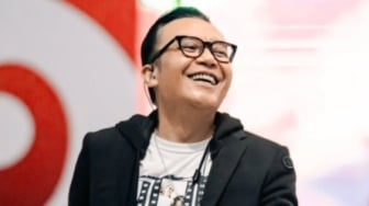 Sosok di Balik Akun Medsos Ahmad Dhani, Adminnya Dekat dengan Ari Lasso