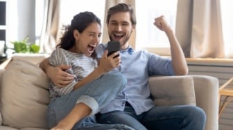 Klaim 4 Saldo DANA Gratis Hari Ini, Manfaatkan untuk Liburan Bareng Pasangan