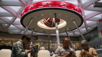 IHSG Merana, Tapi 10 Saham Ini Justru 'Meledak' hingga 94 Persen!