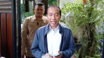 Gegara Ngaku Sarjana Muda, Rismon Sianipar Akan Laporkan Jokowi atas Skripsi Palsu