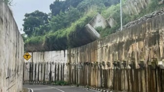 Penampakan Tembok Penahan Tanah Batutulis Miring 60 Derajat Bikin Warga Bogor Resah