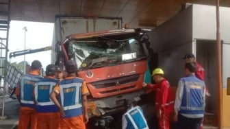 Terulang! Gerbang Tol Ciawi 2 Kembali Jadi Lokasi Kecelakaan Truk Rem Blong