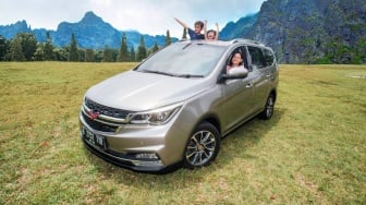 8 Rekomendasi Mobil Bekas Ada Sunroof Harga Rp100 Jutaan, Cocok Buat Keluarga hingga Ngedate