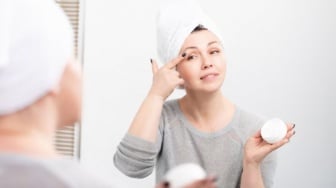 5 Rekomendasi Eye Cream Mengandung SPF: Lindungi Area Mata dari Sinar UV