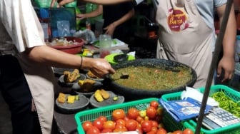 Kuliner Malam Jambi, Menikmati Nikmatnya Sambal Rampai di Lamongan Barra
