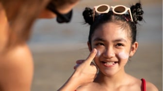 10 Sunscreen Anak yang Bagus dan Murah, Kulit Sensitif Aman, Mulai Rp 25 Ribu