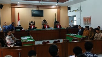 Sidang Dugaan Ijazah Palsu Jokowi, Penggugat Bacakan 36 Lembar Gugatan