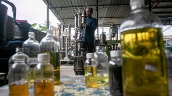 Warga Sukoharjo ini Ciptakan Alat Pengubah Sampah Plastik Jadi BBM Alternatif, Namanya Pitara